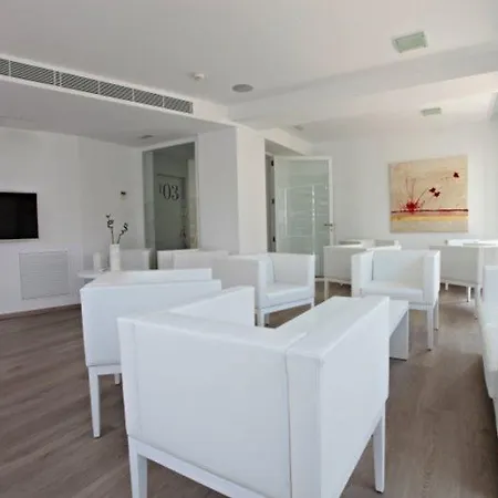 Mar Calma Hotel